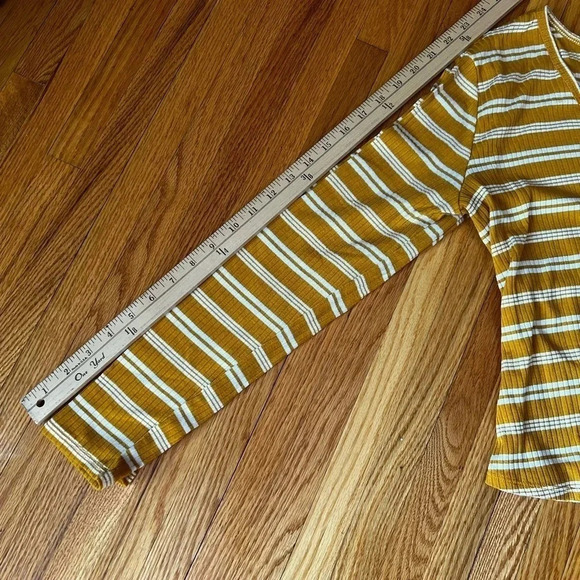 Mossimo Supply long sleeve - Picture 4 of 5